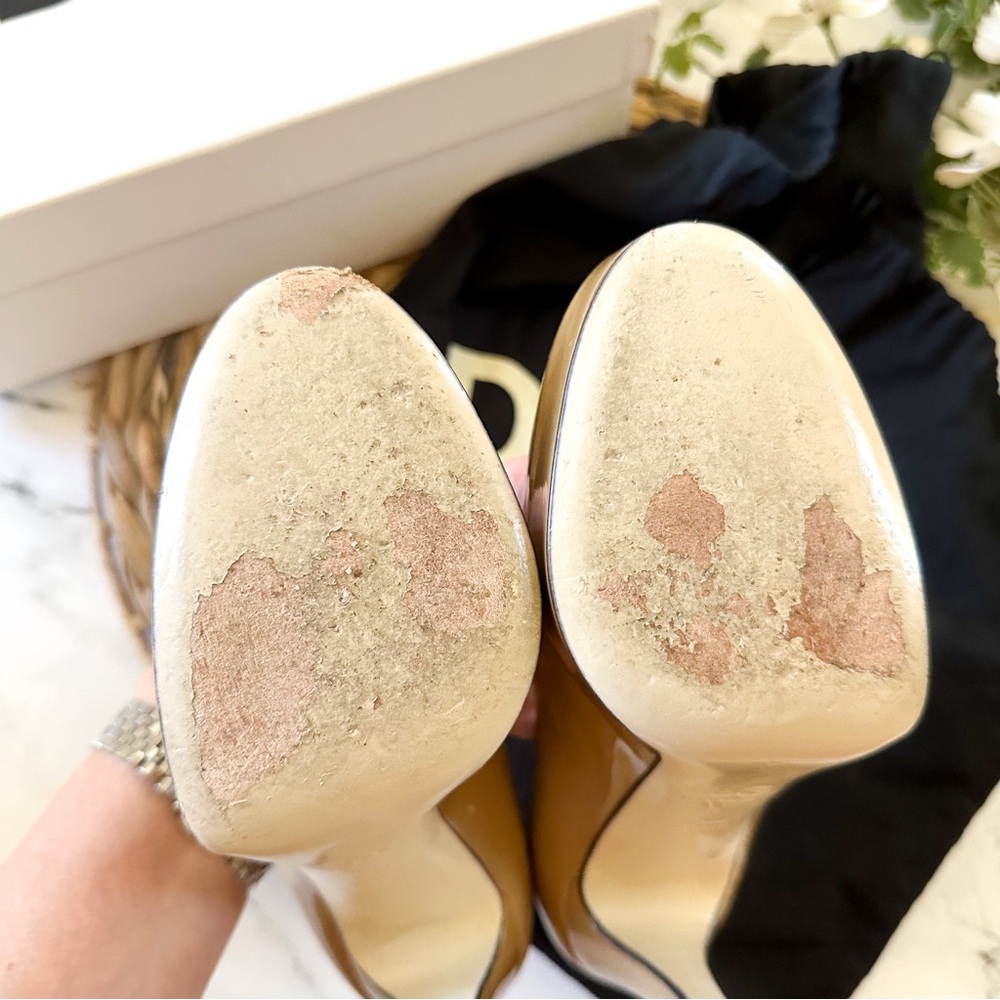 Dolce & Gabbana Womens Nude Patent Platform Pumps - Picture 11 of 15